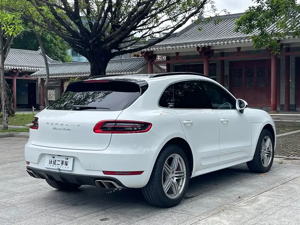 Macan 2017 Turbo 3.6T купить на сайте DeffCars