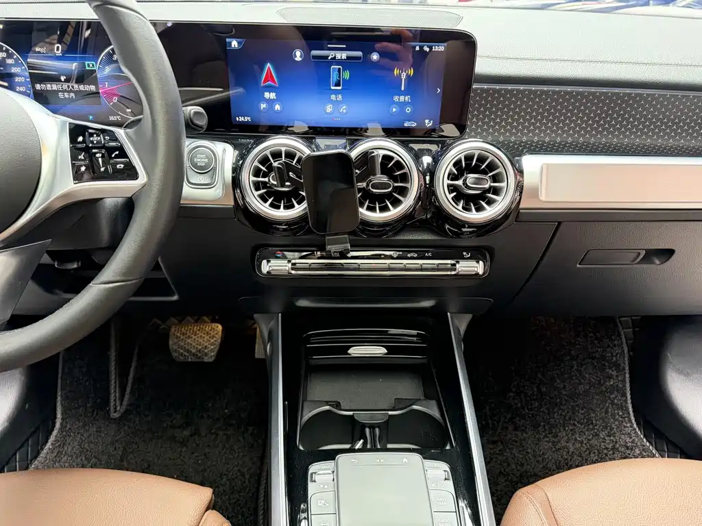 Mercedes-Benz GLB 2024 facelift GLB 220 dynamic version купить на сайте DeffCars