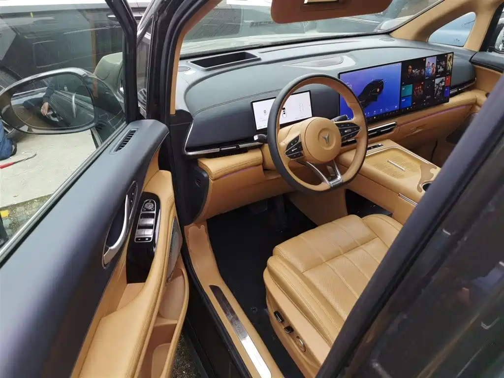 Lantu Dreamer 2025 PHEV four-wheel drive flagship Kunpeng version купить на сайте DeffCars