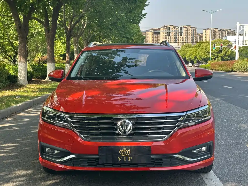 Lavida 2018 Hatchback 200TSI DSG Comfort Edition National V купить на сайте DeffCars