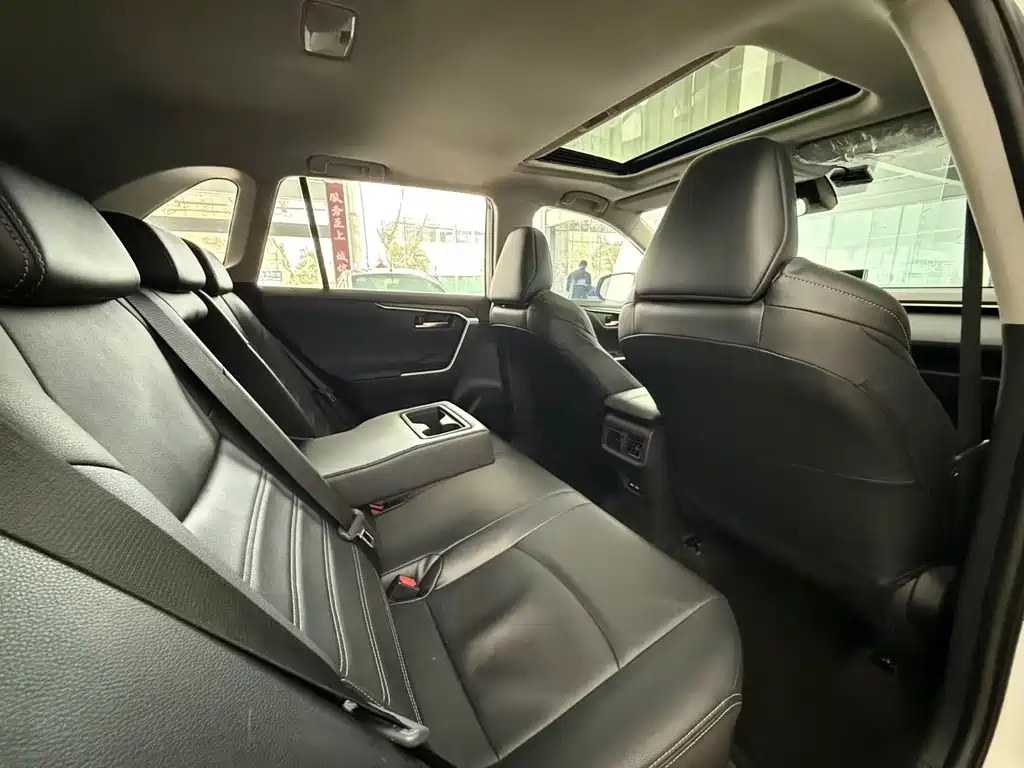 Wilanda 2021 2.0L CVT two-wheel drive luxury version купить на сайте DeffCars