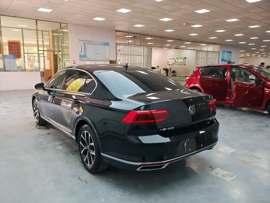 Magotan 2020 330TSI DSG leading model купить на сайте DeffCars