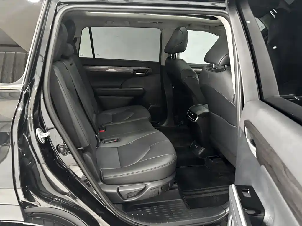 Highlander 2024 380T four-wheel drive premium version 7 seats купить на сайте DeffCars