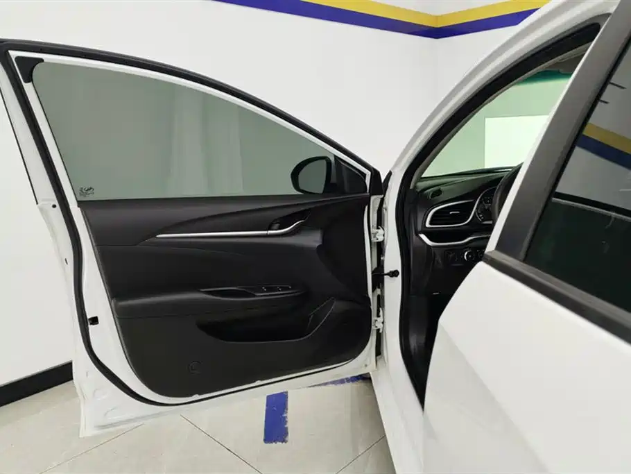 Yinglang 2021 model model 1.5L automatic elite model купить на сайте DeffCars