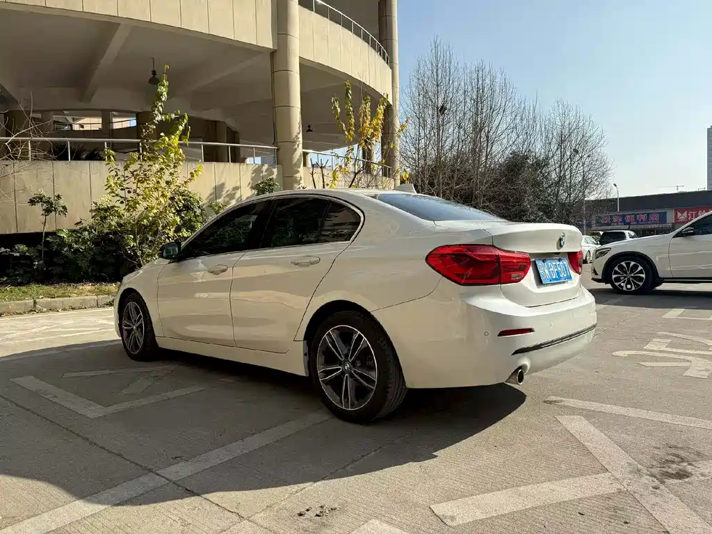 BMW 1 Series 2018 118i Sports купить на сайте DeffCars