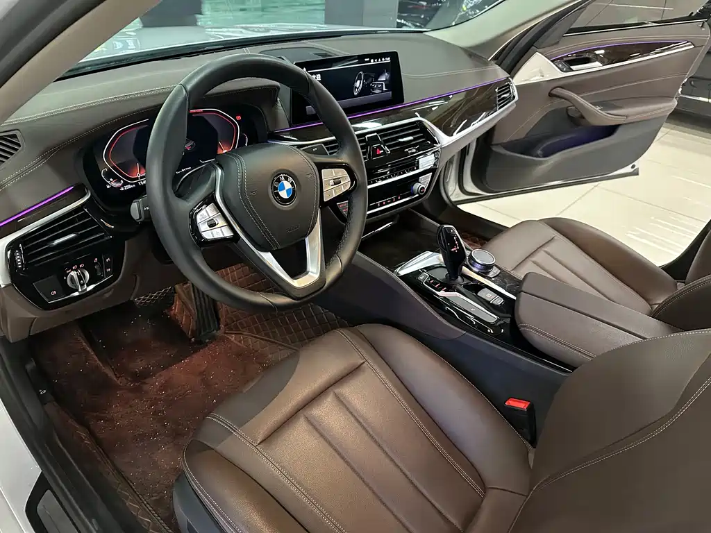 BMW 5 Series 2020 525Li Luxury Package купить на сайте DeffCars