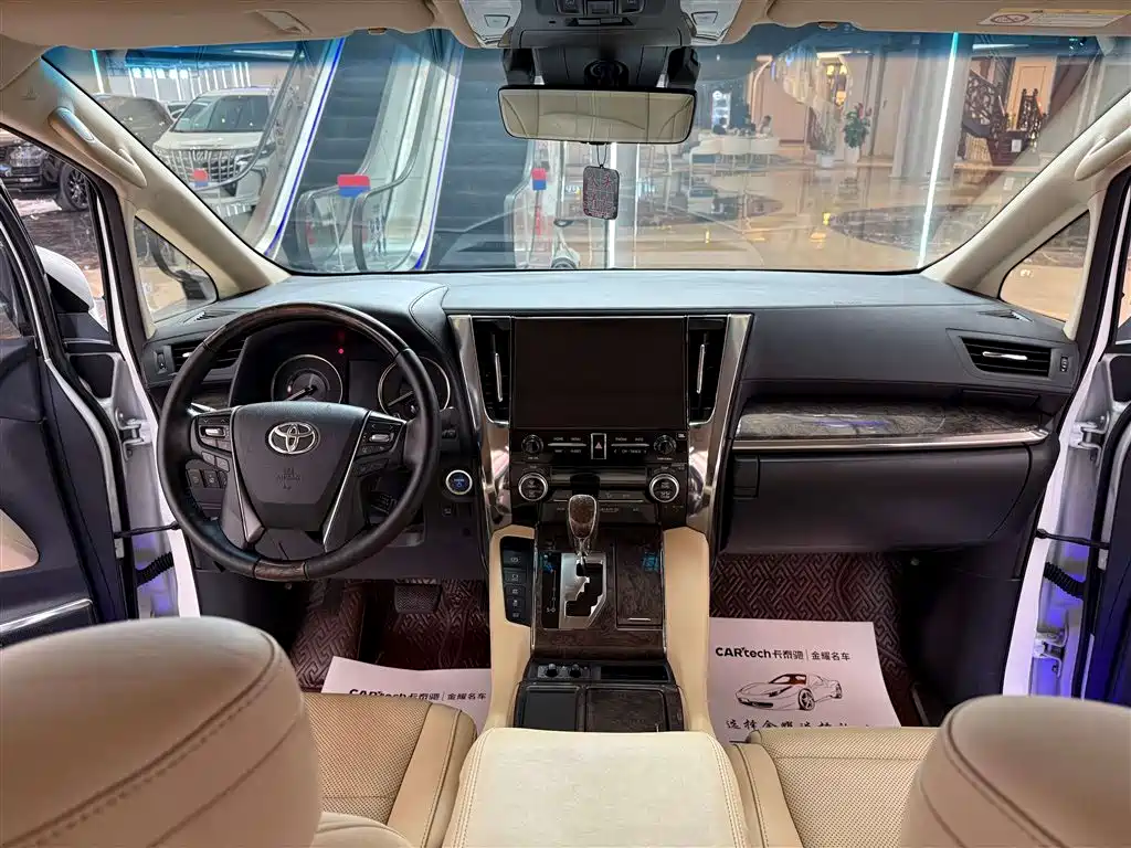Wilfa 2021 Crown Dual Engine 2.5L HV Premium Edition купить на сайте DeffCars