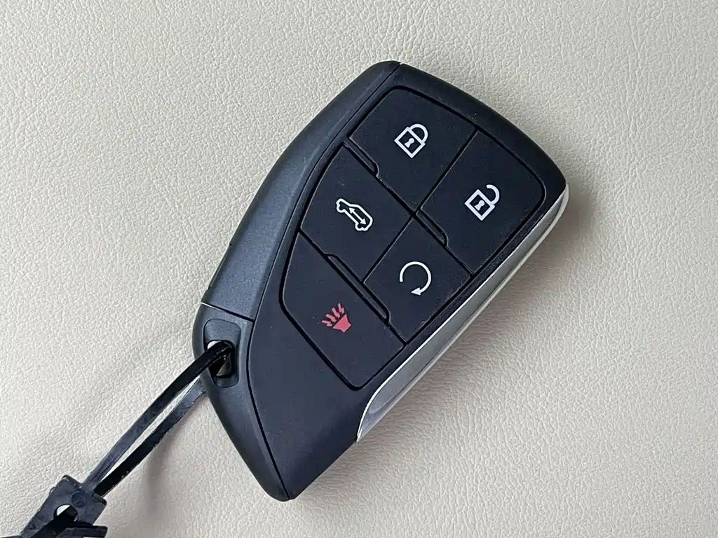 Buick GL8 2025 land business class comfortable DG version купить на сайте DeffCars