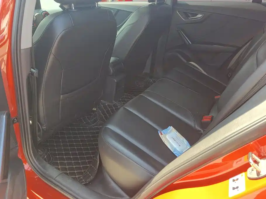 Audi Q2L 2018 35 TFSI launches exclusive version, National VI купить на сайте DeffCars