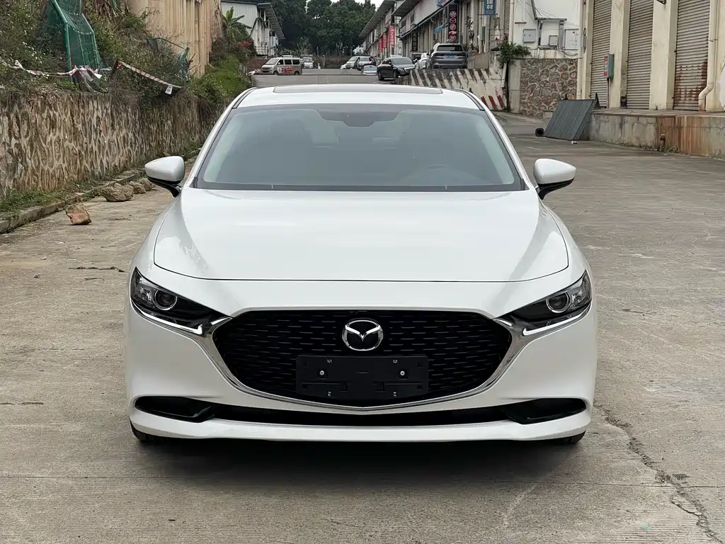 Mazda3 Angkesela 2023 2.0L Automatic Premium Edition купить на сайте DeffCars