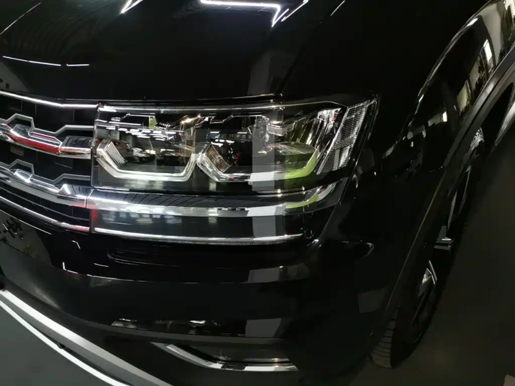 Touron 2020 330TSI 2WD Deluxe Edition National VI купить на сайте DeffCars