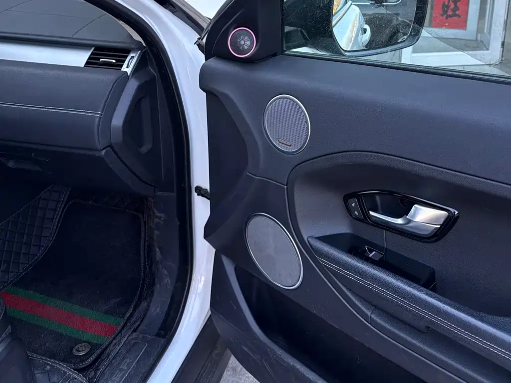 Range Rover Evoque 2016 2.0T HSE DYNAMIC Actuated Edition купить на сайте DeffCars