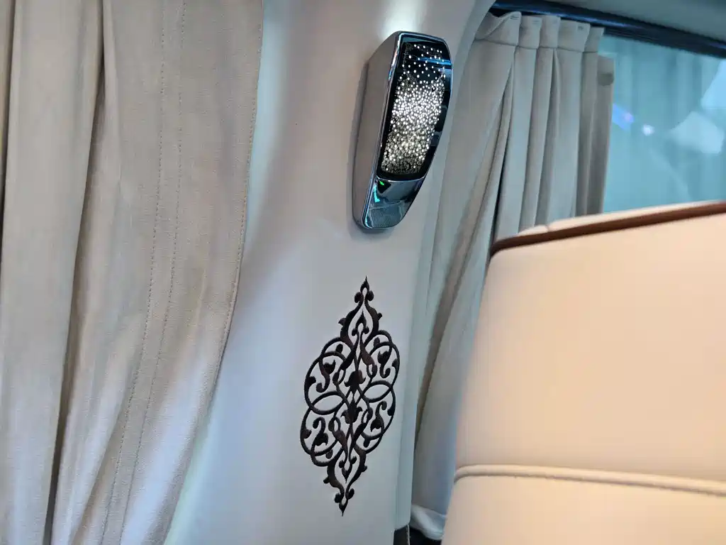 Vito 2021 2.0T Business Edition 7 seats купить на сайте DeffCars