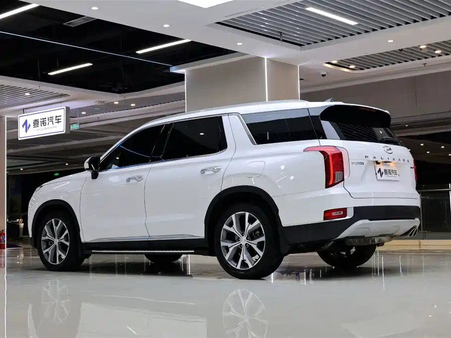 Paristi 2021 3.5L automatic four-wheel drive GLS купить на сайте DeffCars