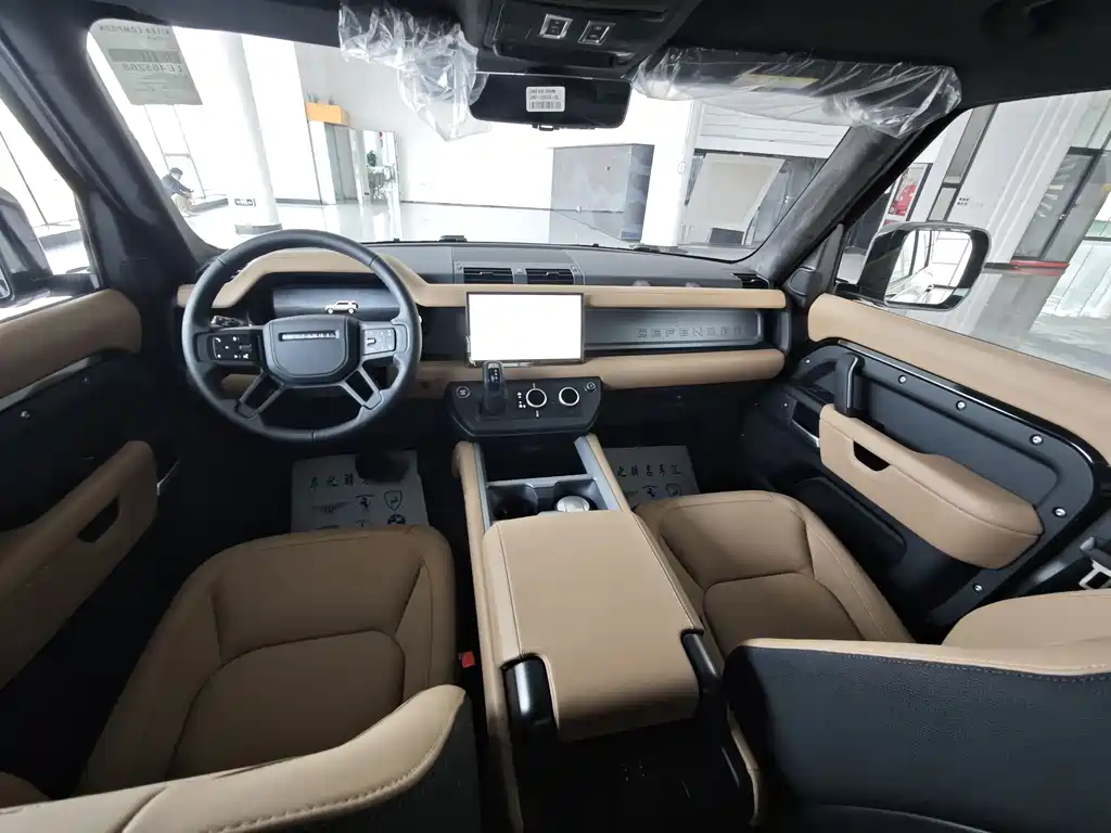 Land Rover Defender 2025 110 3.0T P400 Dark Special Edition купить на сайте DeffCars