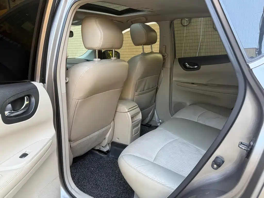 Tiida 2011 1.6L CVT comfort model купить на сайте DeffCars