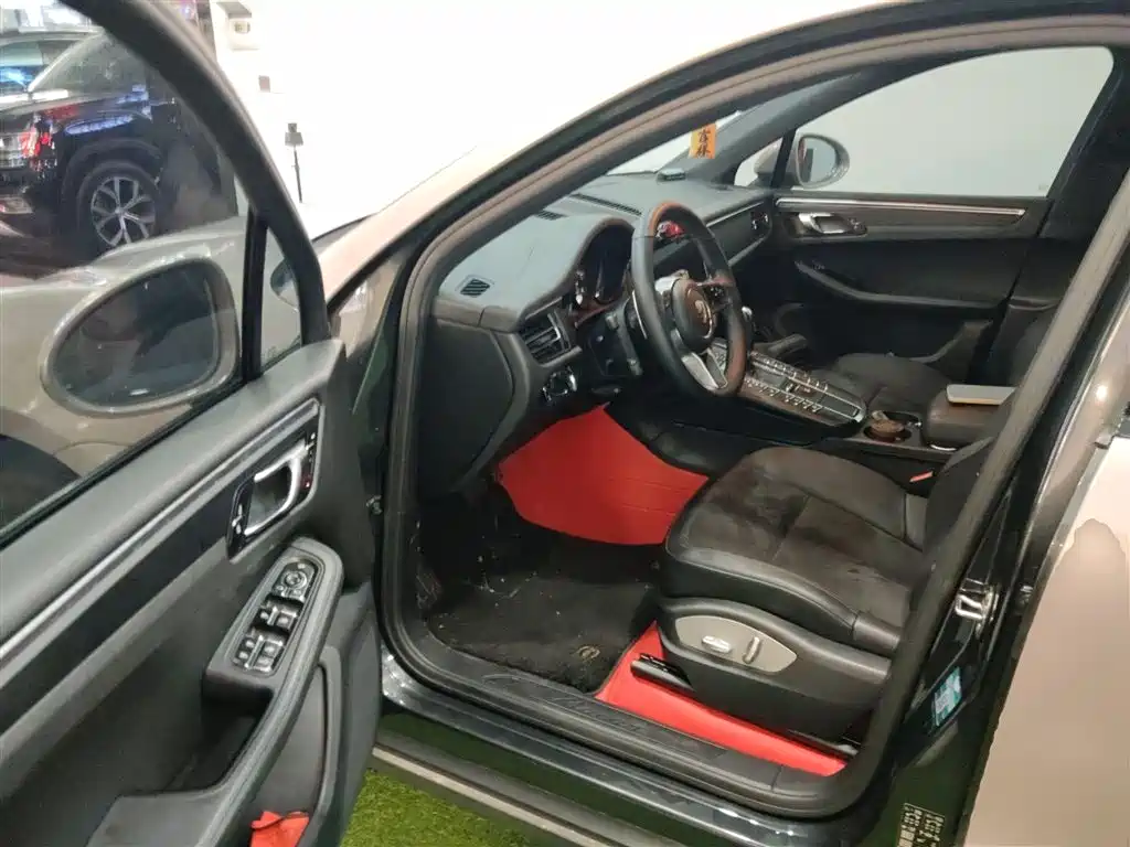 Macan 2018 Macan 2.0T купить на сайте DeffCars