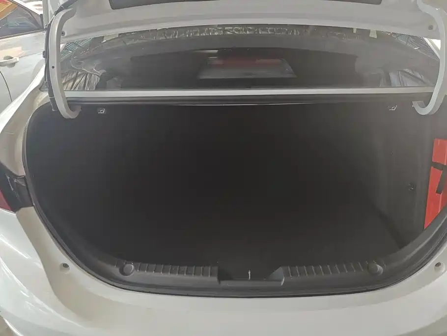 Mazda3 Angkesela 2017 Sedan 1.5L Automatic Comfort Type National V купить на сайте DeffCars