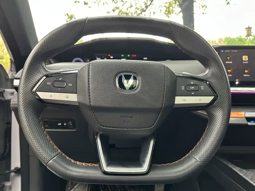 Changan UNI-V 2022 1.5T sports version купить на сайте DeffCars