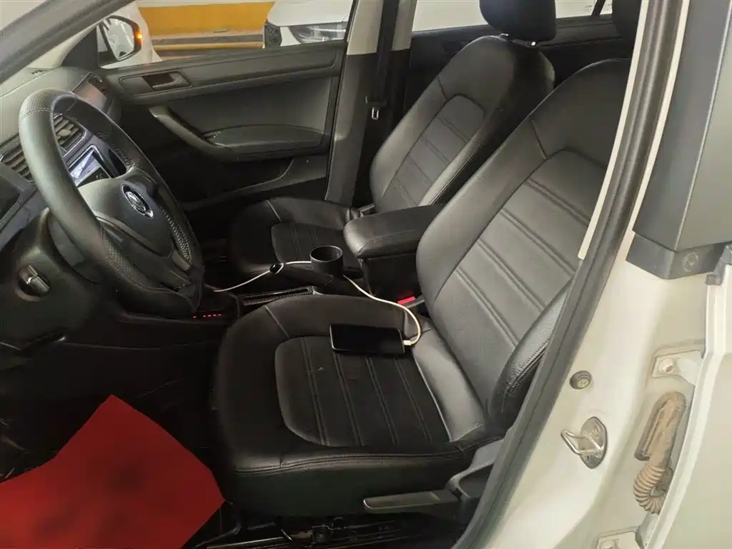 Santana 2018 1.5L automatic fashion version купить на сайте DeffCars
