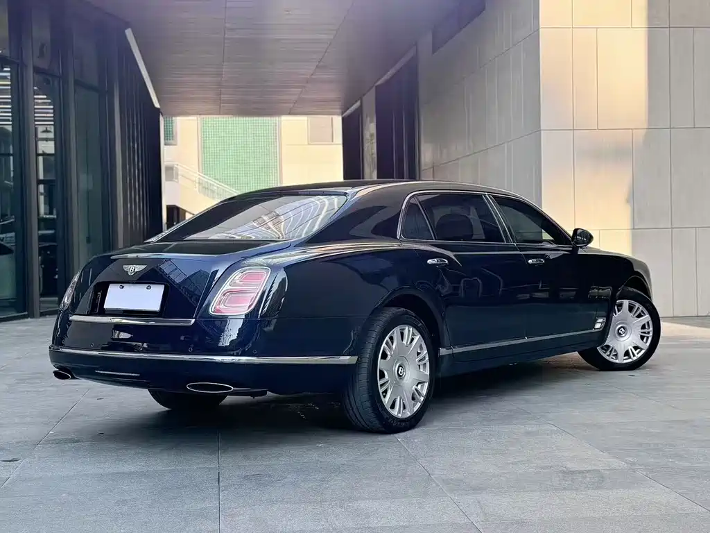 Mulsanne 2017 6.8T long wheelbase version купить на сайте DeffCars