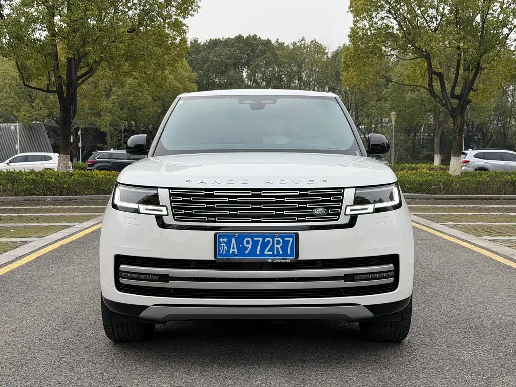 Range Rover 2023 3.0 L6 400PS Genesis Extended Edition купить на сайте DeffCars