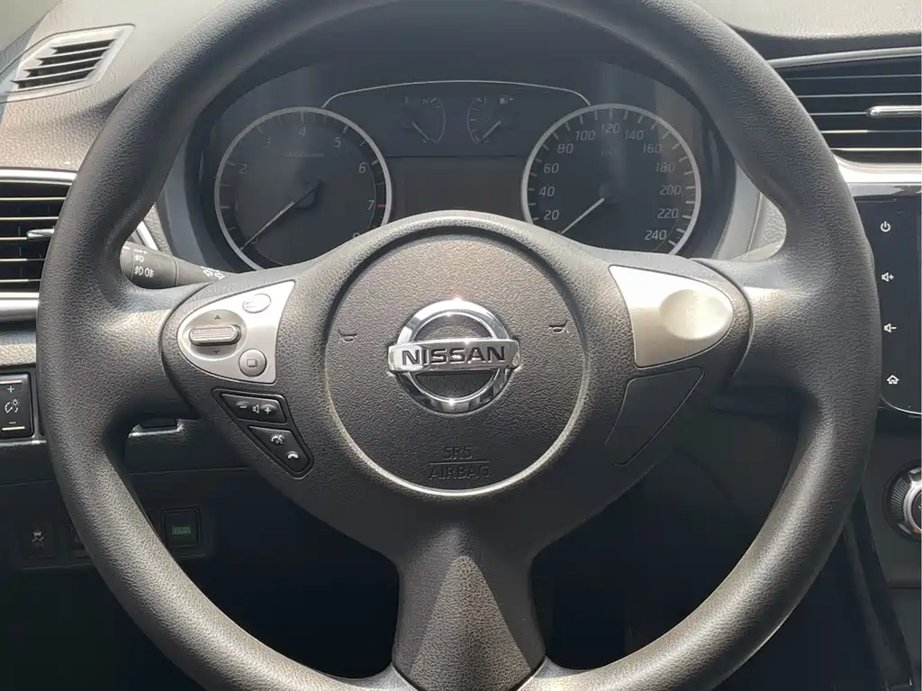 Sylphy 2022 Classic 1.6XL CVT Deluxe Edition купить на сайте DeffCars