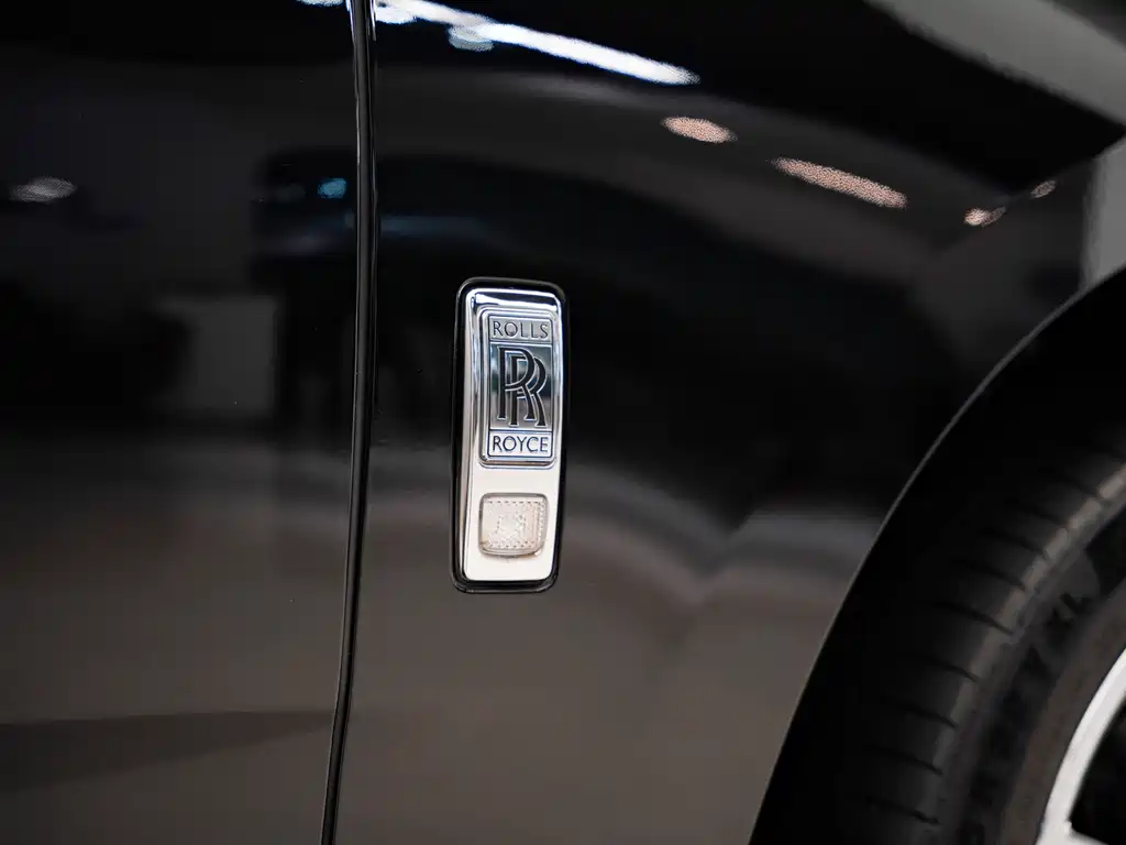 Cullinan 2018 five-seater version купить на сайте DeffCars