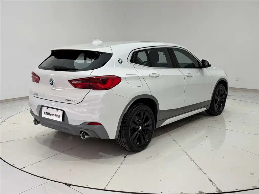 BMW X2 2020 sDrive20i M Off-Road Package купить на сайте DeffCars