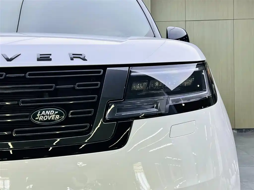 Range Rover 2024 3.0 L6 360PS Grand Edition купить на сайте DeffCars