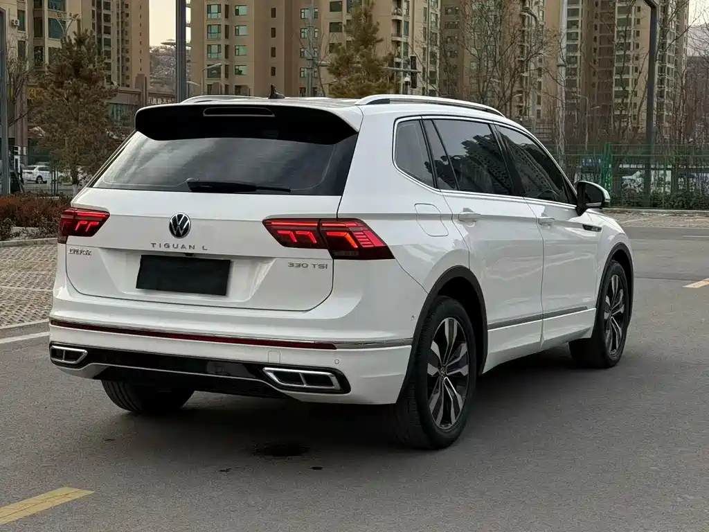 Tiguan L 2022 330TSI automatic two-wheel drive R-Line version купить на сайте DeffCars