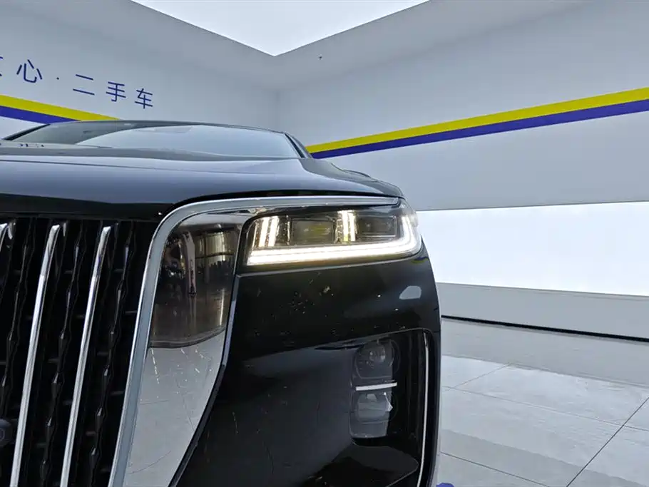 Hongqi H9 2022 2.0T Zhilian Flagship Edition купить на сайте DeffCars