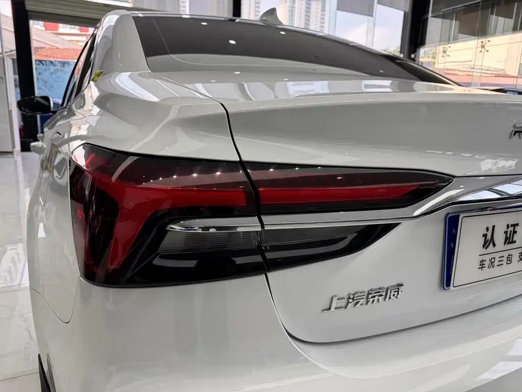 Roewe i6 MAX 2020 300TGI automatic cool smart driving version купить на сайте DeffCars