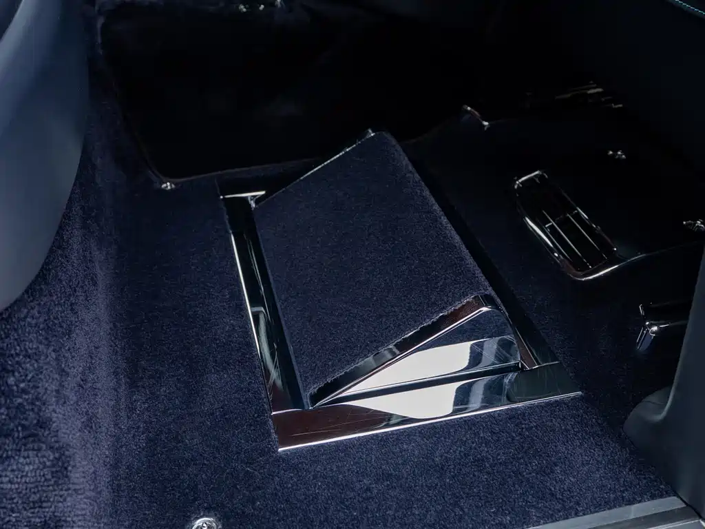 Phantom 2018 6.7T standard wheelbase version купить на сайте DeffCars