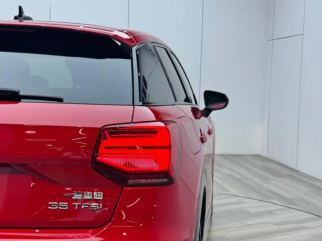 Audi Q2L 2018 35 TFSI launches exclusive version, National V купить на сайте DeffCars