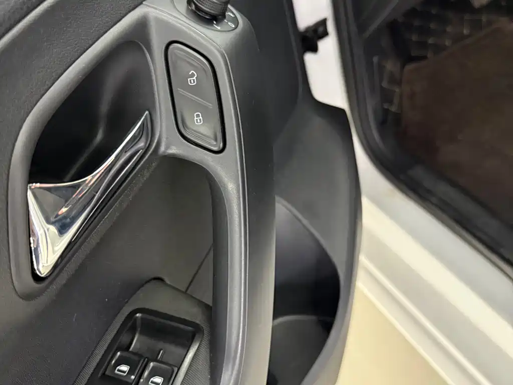 Polo 2018 1.5L automatic safe driving model купить на сайте DeffCars