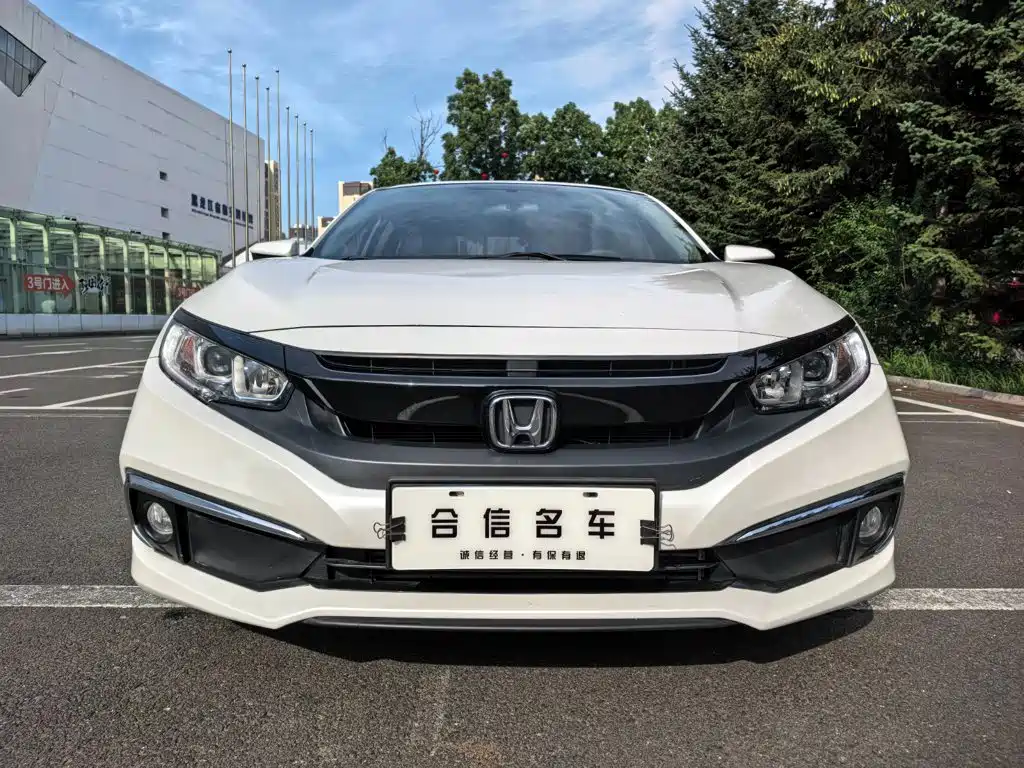 Civic 2019 220TURBO CVT Dynamic Edition National V купить на сайте DeffCars