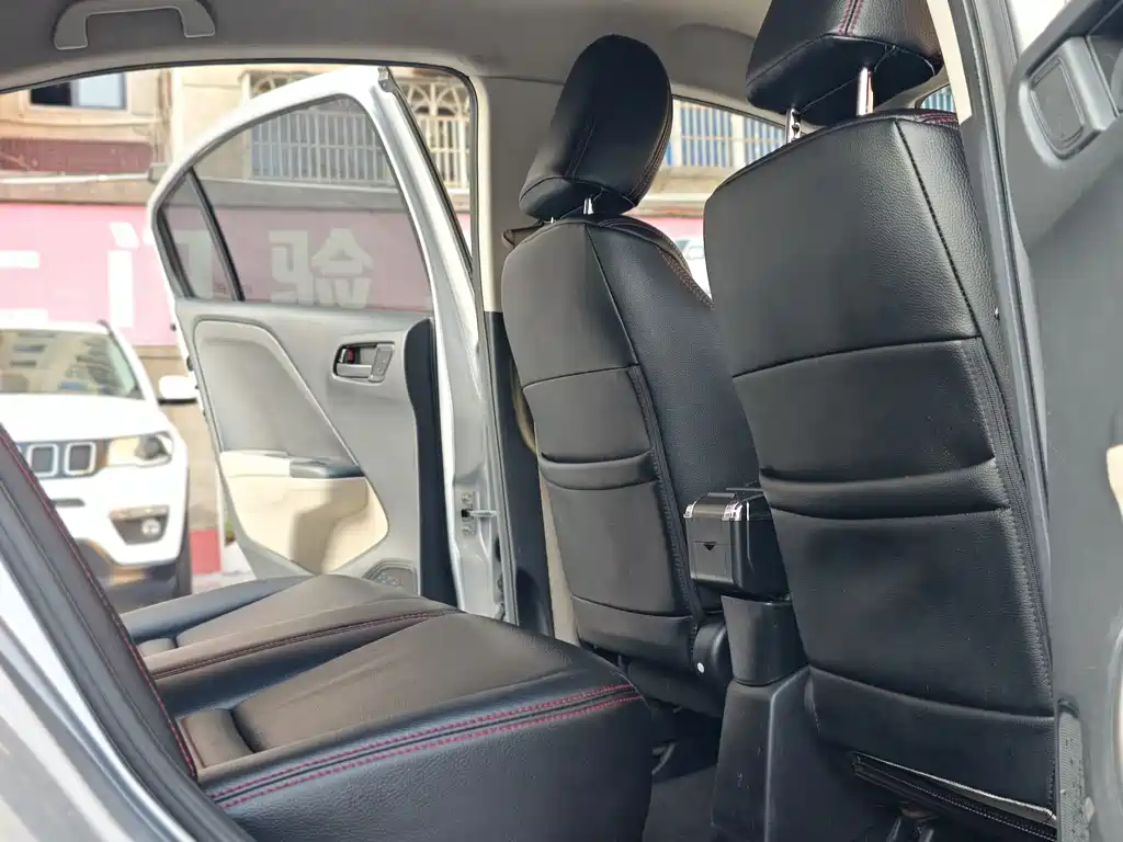 Fengfan 2015 1.5L CVT Comfort Edition купить на сайте DeffCars