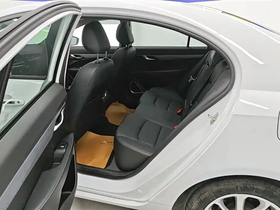 Emgrand 2021 UP 1.5L CVT luxury model купить на сайте DeffCars
