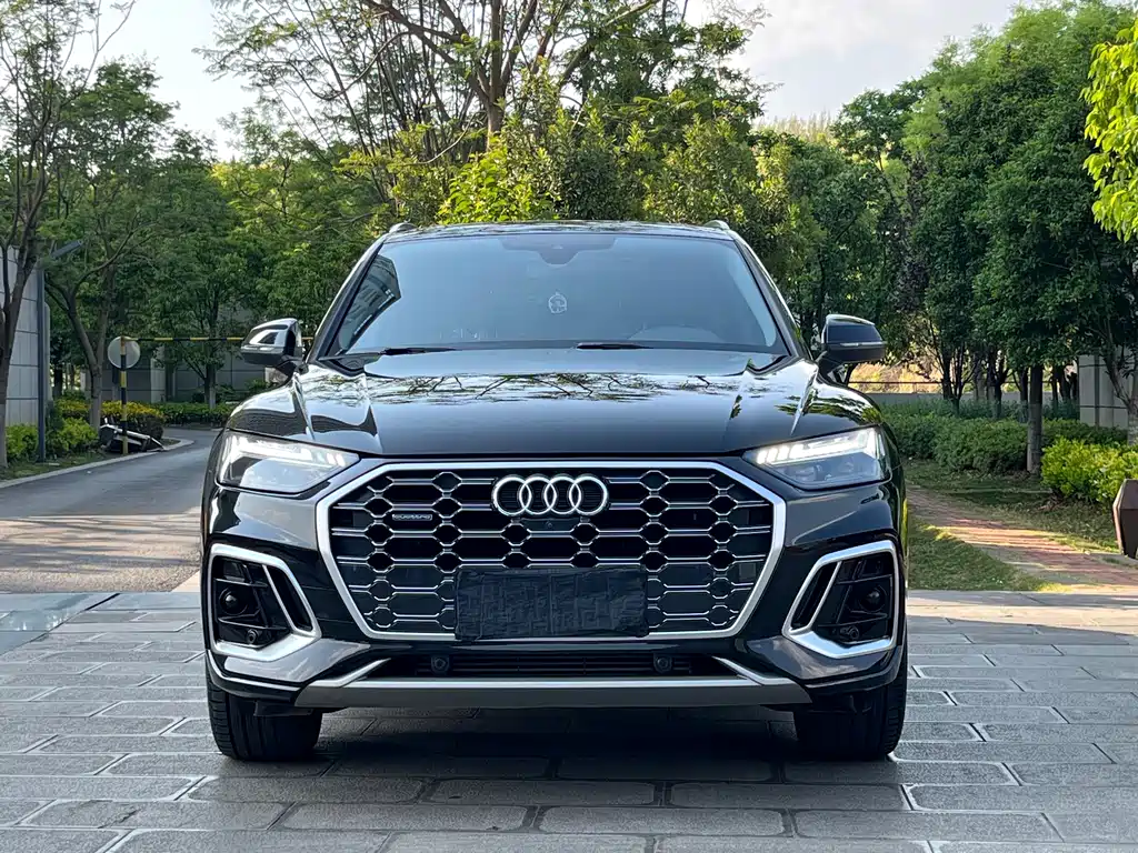 Audi Q5L 2022 40T luxury and dynamic model купить на сайте DeffCars