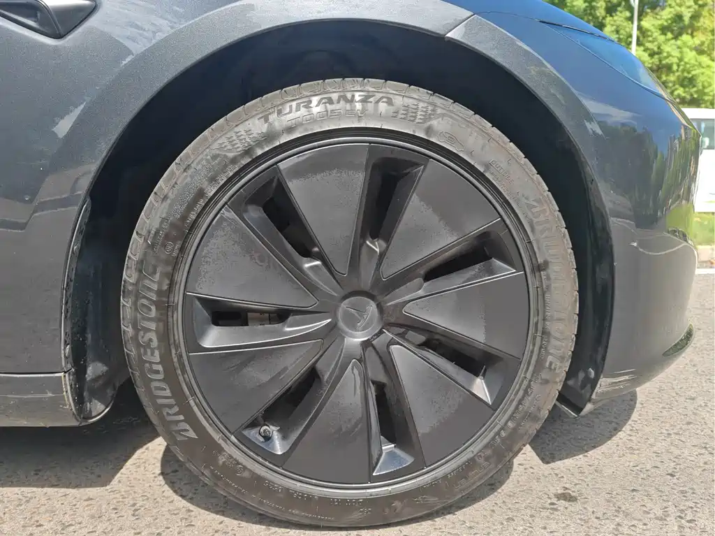 Model 3 2025 rear-wheel drive version купить на сайте DeffCars