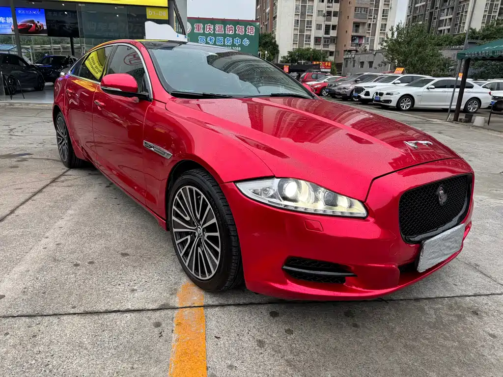 Jaguar XJ 2014 XJL 2.0T two-wheel drive panoramic business version купить на сайте DeffCars