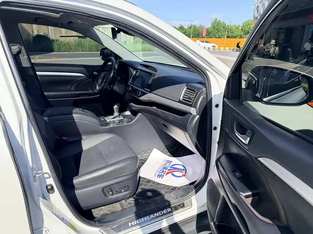 Highlander 2021 2.0T four-wheel drive luxury version 7 seats купить на сайте DeffCars