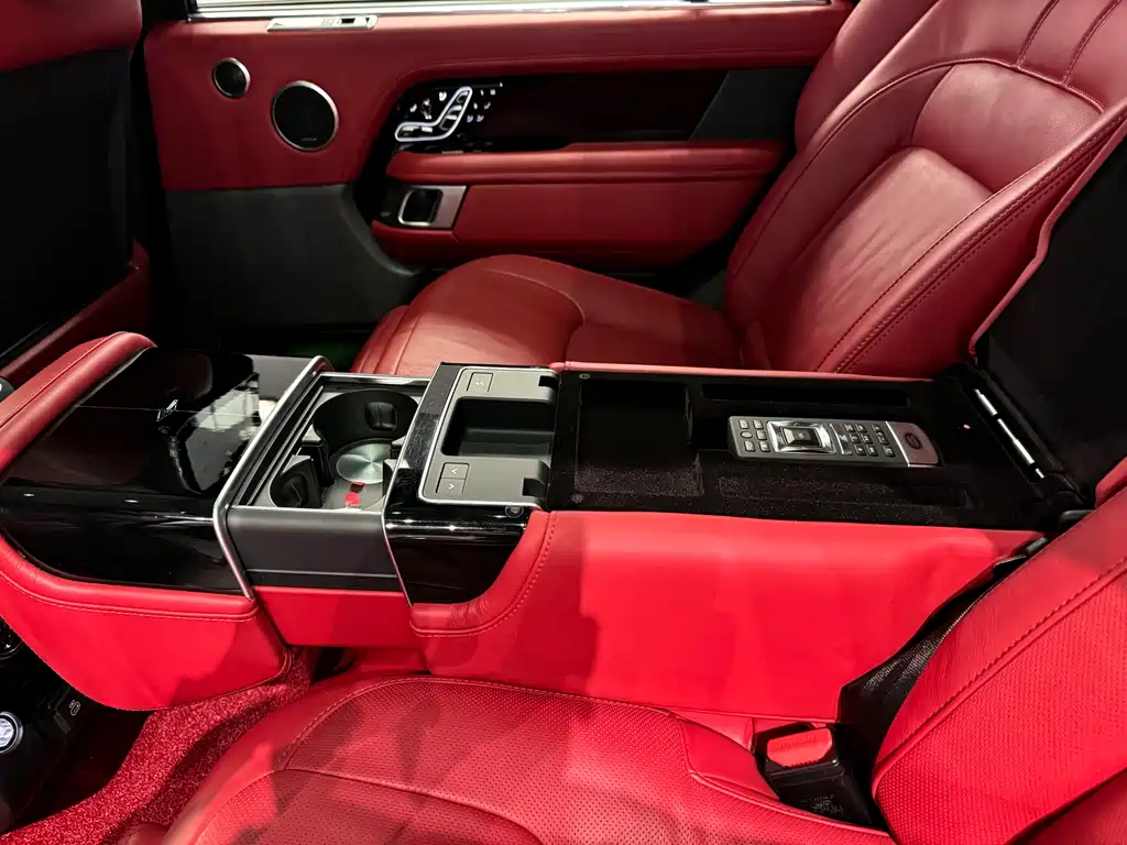 Range Rover 2022 3.0 L6 400PS Honor Creation Extended Edition купить на сайте DeffCars