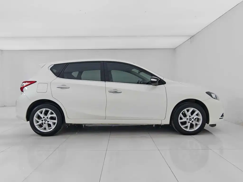 Tiida 2021 1.6L CVT Smart Travel Edition купить на сайте DeffCars