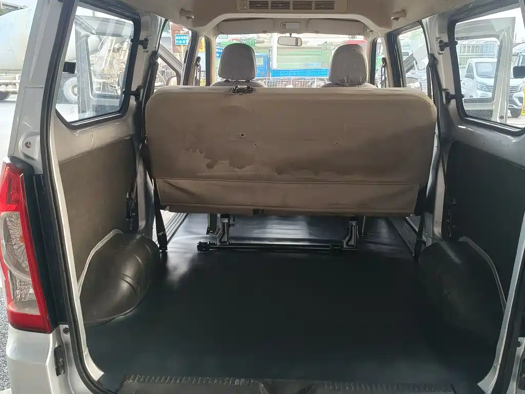 Wuling Rongguang S 2021 1.2L standard air-conditioned version 5-seat LSI купить на сайте DeffCars