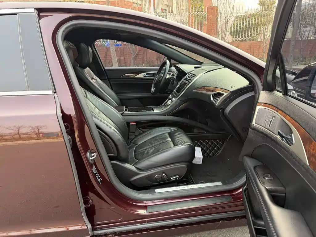 Lincoln MKZ 2017 2.0T Exclusive Edition купить на сайте DeffCars