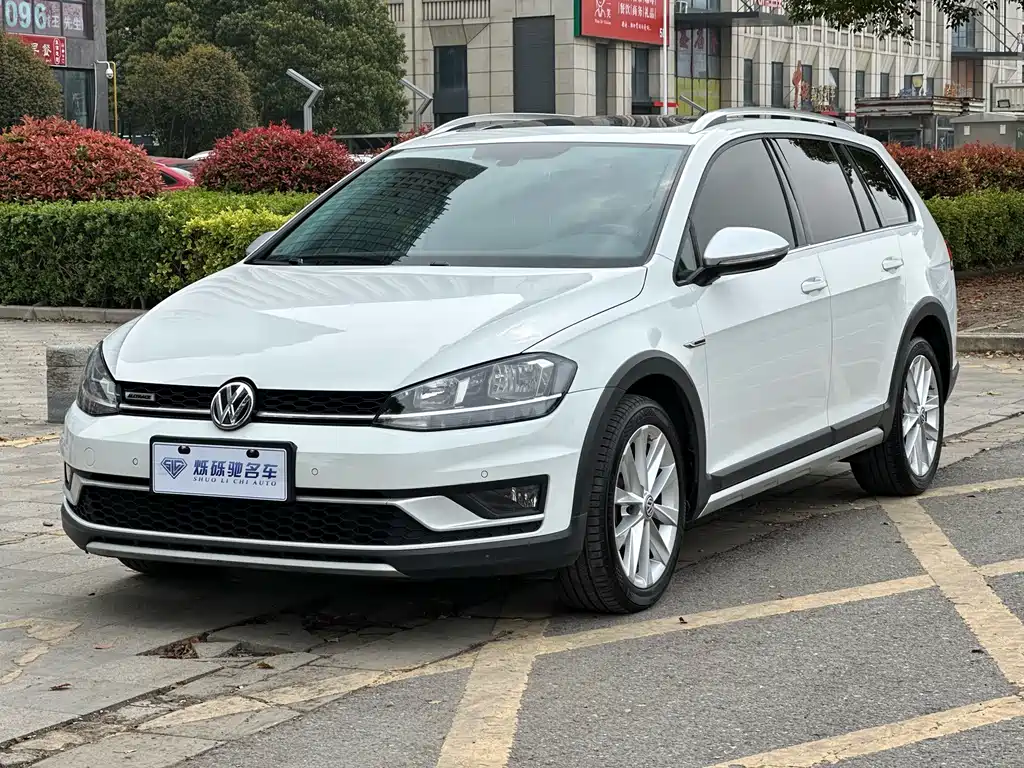 Golf imported 2019 1.8TSI travel version купить на сайте DeffCars