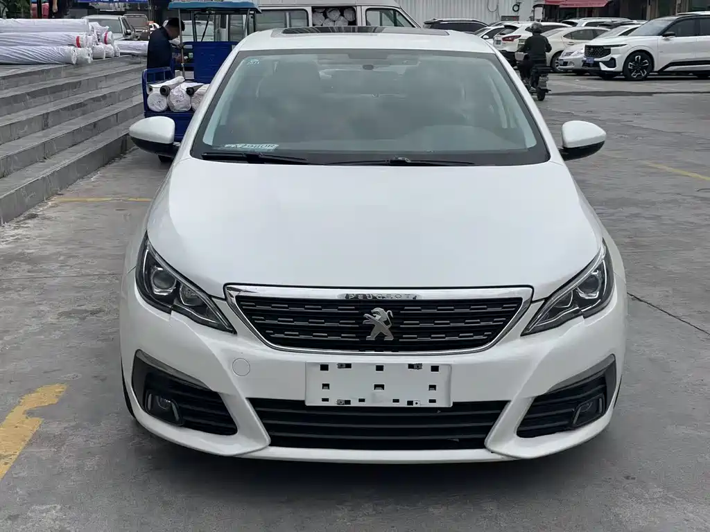 Peugeot 308 2016 230THP Automatic Deluxe Edition купить на сайте DeffCars