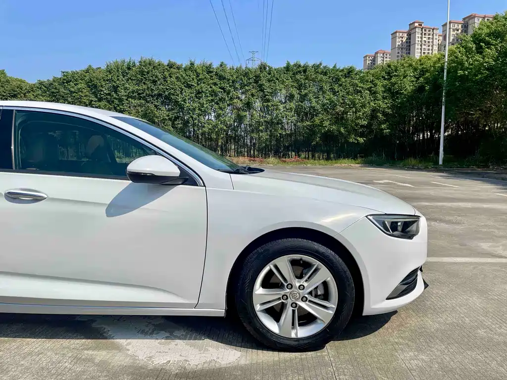 Regal 2019 20T Elite National VI купить на сайте DeffCars